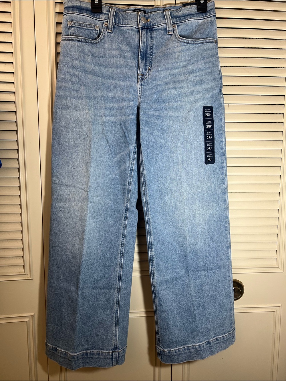 Classic wide-leg jean in signature stretch